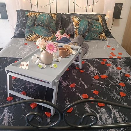 Jolie Maison De Village Capendu Eksteriør bilde